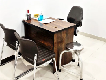 Consultation Room at Dr. Karthik Manchala Ortho Clinic